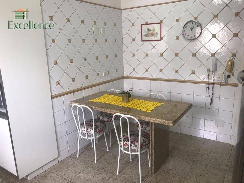 Apartamento à venda com 4 quartos, 230m² - Foto 12