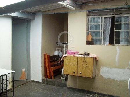 Casa à venda com 2 quartos, 185m² - Foto 11