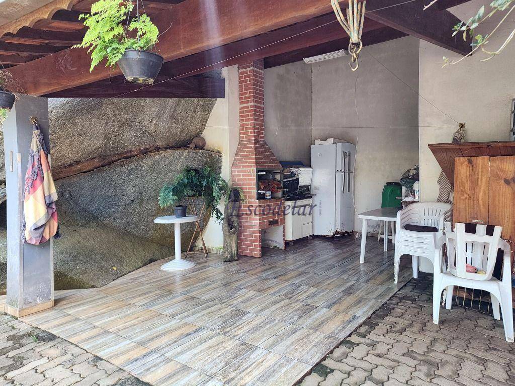 Casa à venda com 3 quartos, 104m² - Foto 16