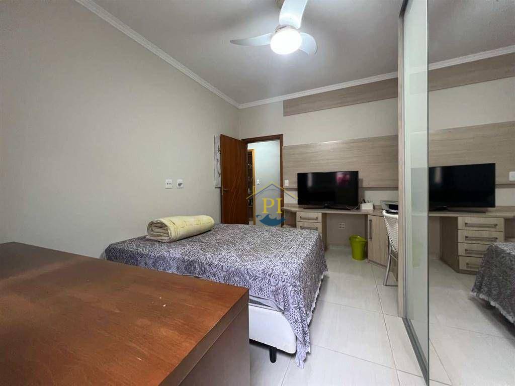 Casa à venda com 3 quartos, 200m² - Foto 35