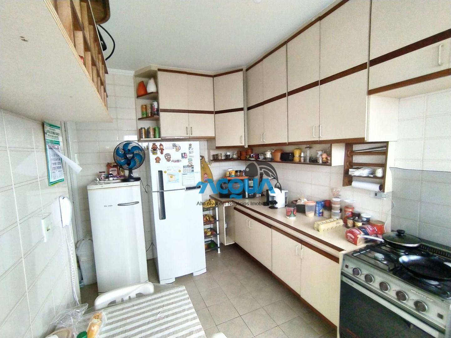 Apartamento à venda com 3 quartos, 110m² - Foto 4