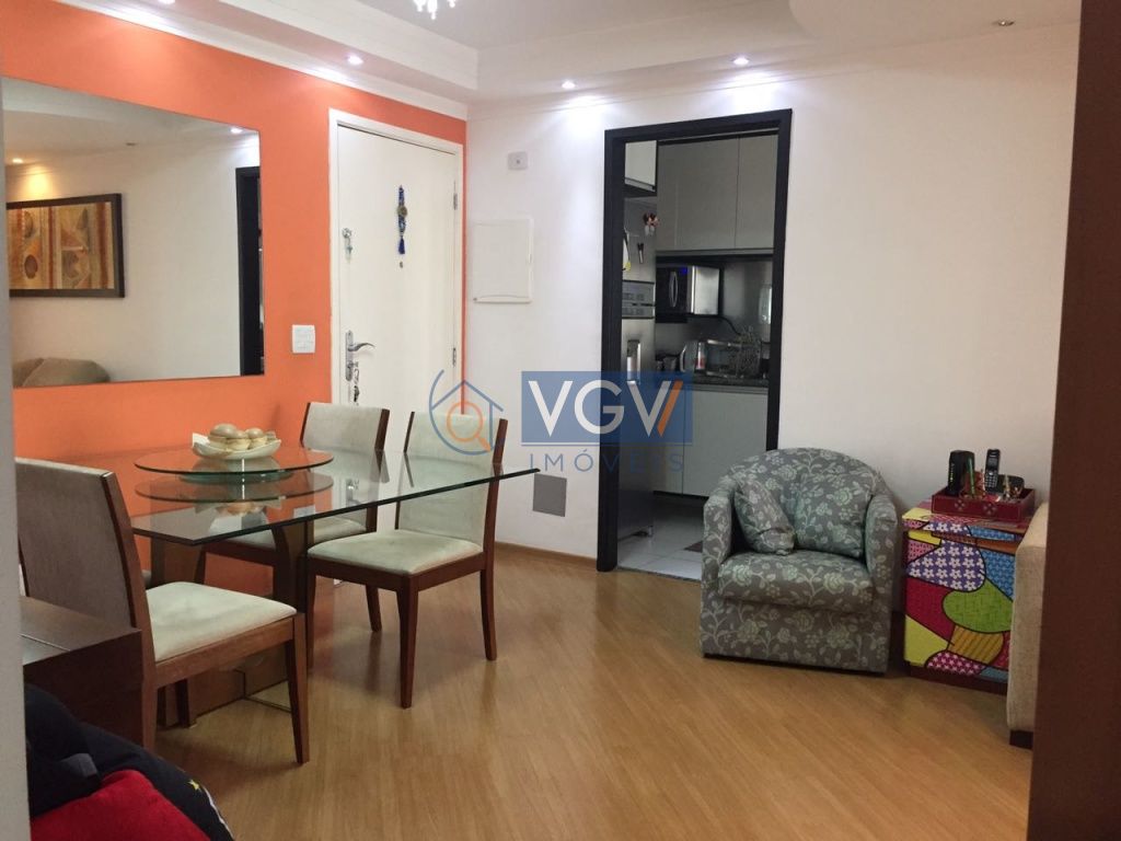 Apartamento à venda com 2 quartos, 62m² - Foto 2