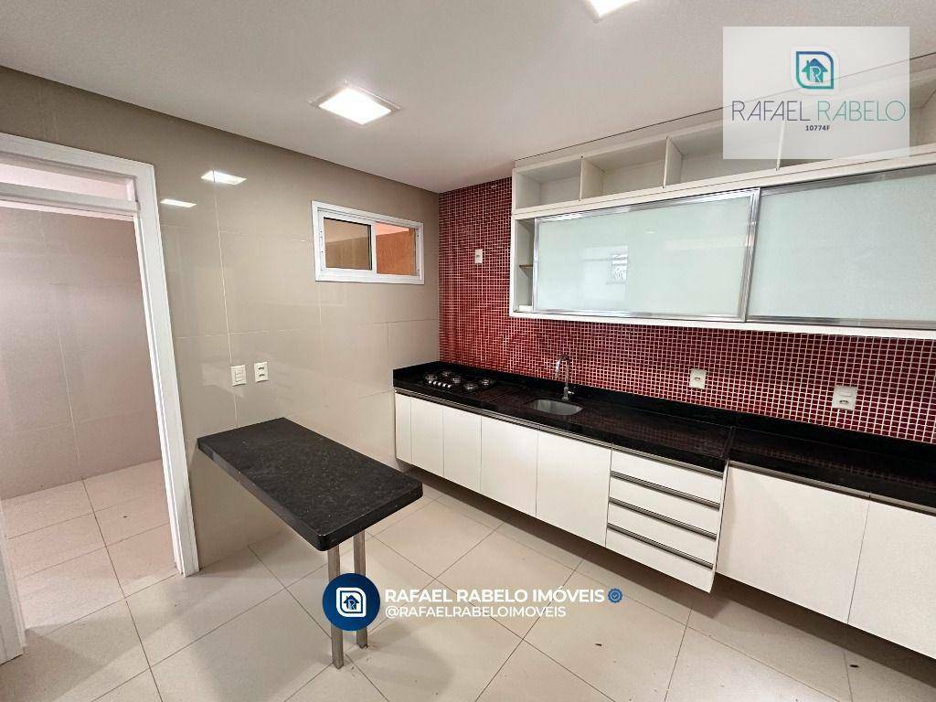 Casa à venda com 4 quartos, 220m² - Foto 7