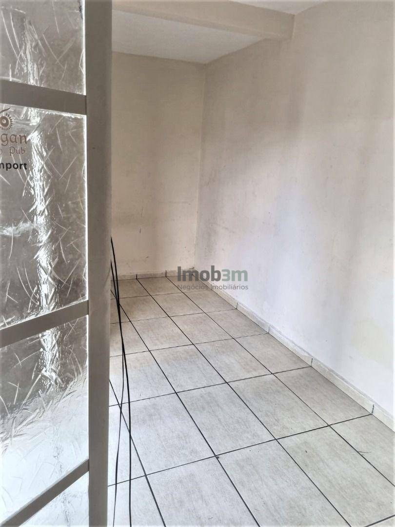 Casa à venda com 3 quartos, 200m² - Foto 8