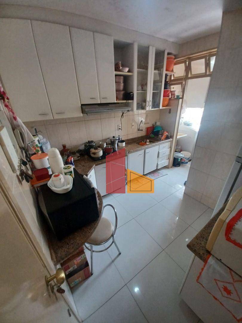 Apartamento à venda com 3 quartos, 80m² - Foto 14