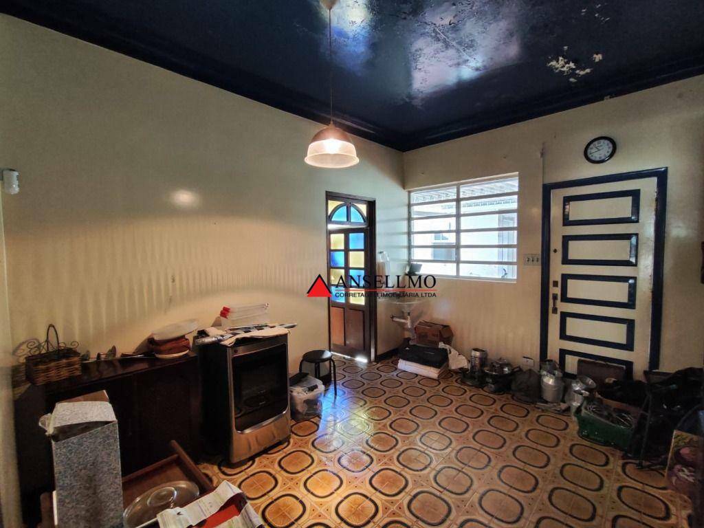 Casa para alugar com 3 quartos, 350m² - Foto 14