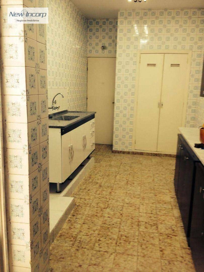 Apartamento à venda com 3 quartos, 220m² - Foto 13