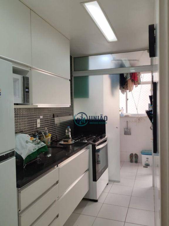 Apartamento à venda com 2 quartos, 75m² - Foto 14