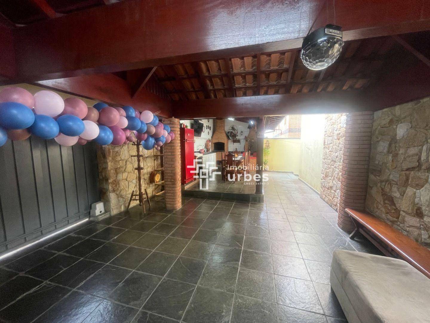 Casa à venda com 3 quartos, 208m² - Foto 38