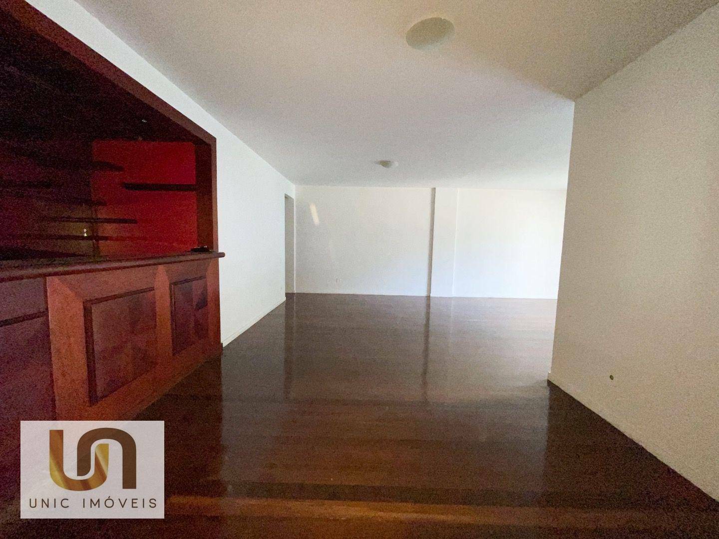 Apartamento à venda com 3 quartos, 127m² - Foto 4