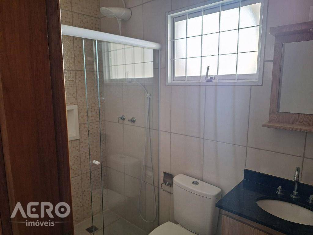 Casa à venda com 3 quartos, 159m² - Foto 13