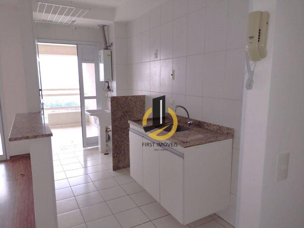 Apartamento à venda com 2 quartos, 62m² - Foto 1