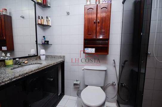 Apartamento à venda com 2 quartos, 80m² - Foto 23