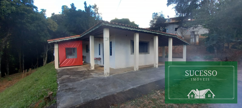 Fazenda à venda com 2 quartos, 90m² - Foto 1