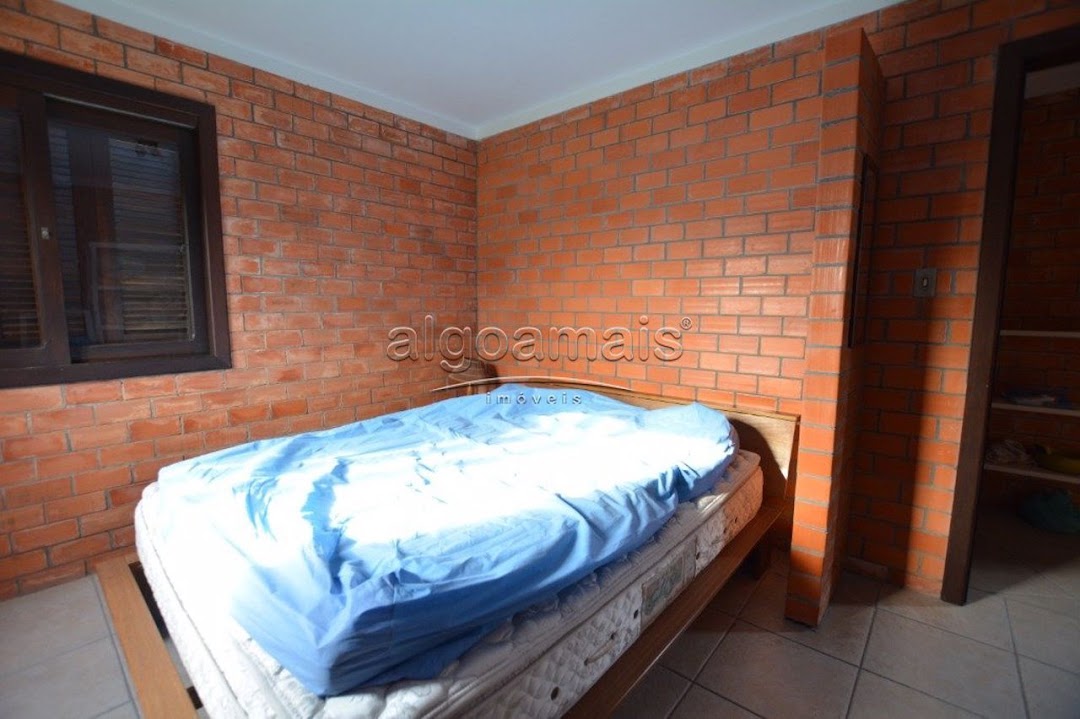 Casa à venda com 2 quartos, 175m² - Foto 11