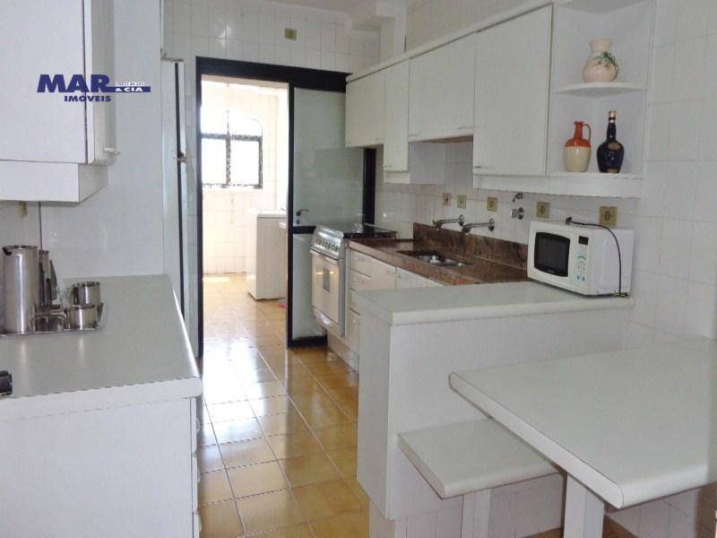 Apartamento à venda com 3 quartos, 180m² - Foto 12