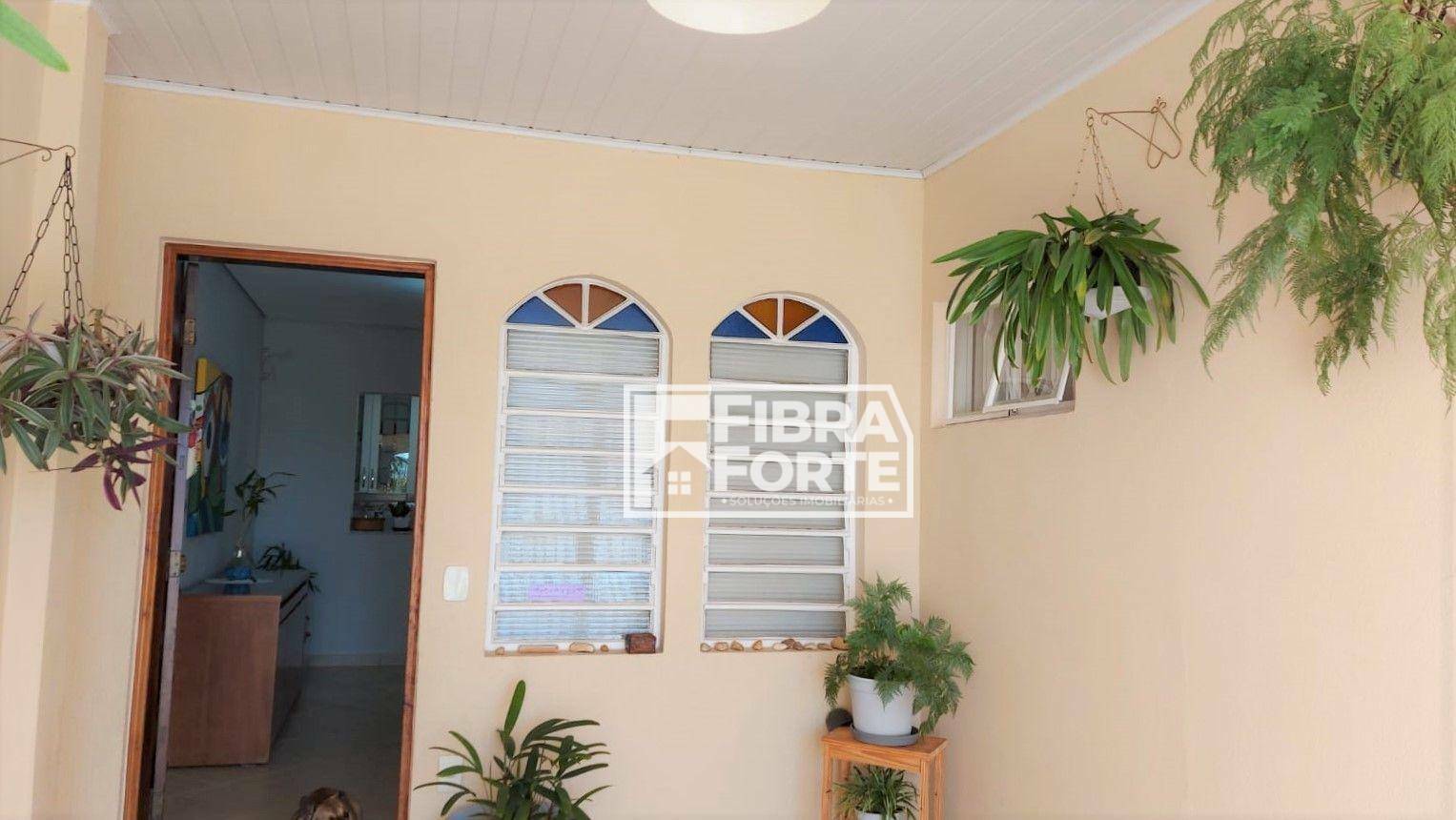 Casa à venda com 3 quartos, 150m² - Foto 4