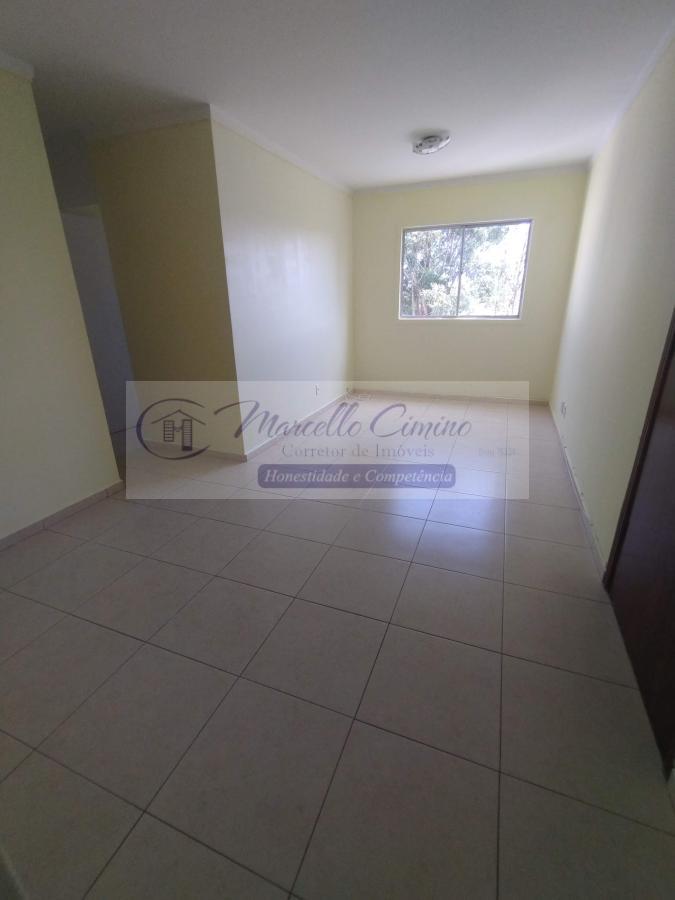 Apartamento à venda com 3 quartos, 55m² - Foto 2