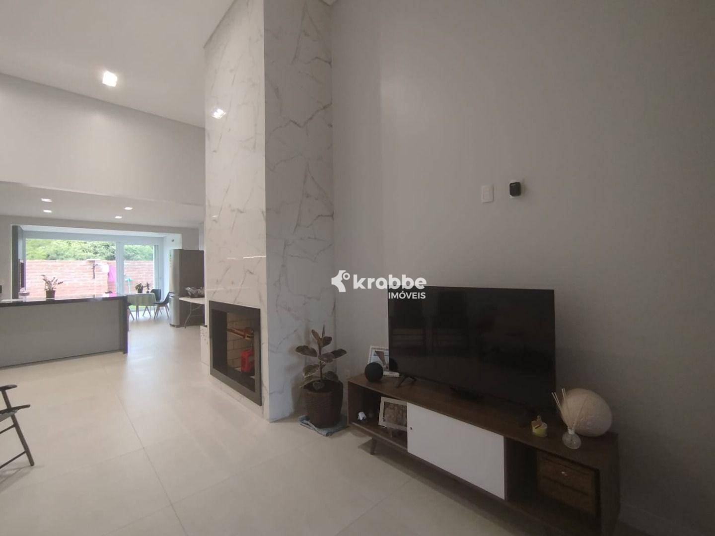 Casa à venda com 3 quartos, 167m² - Foto 4