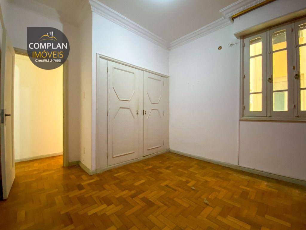 Apartamento para alugar com 3 quartos, 160m² - Foto 16