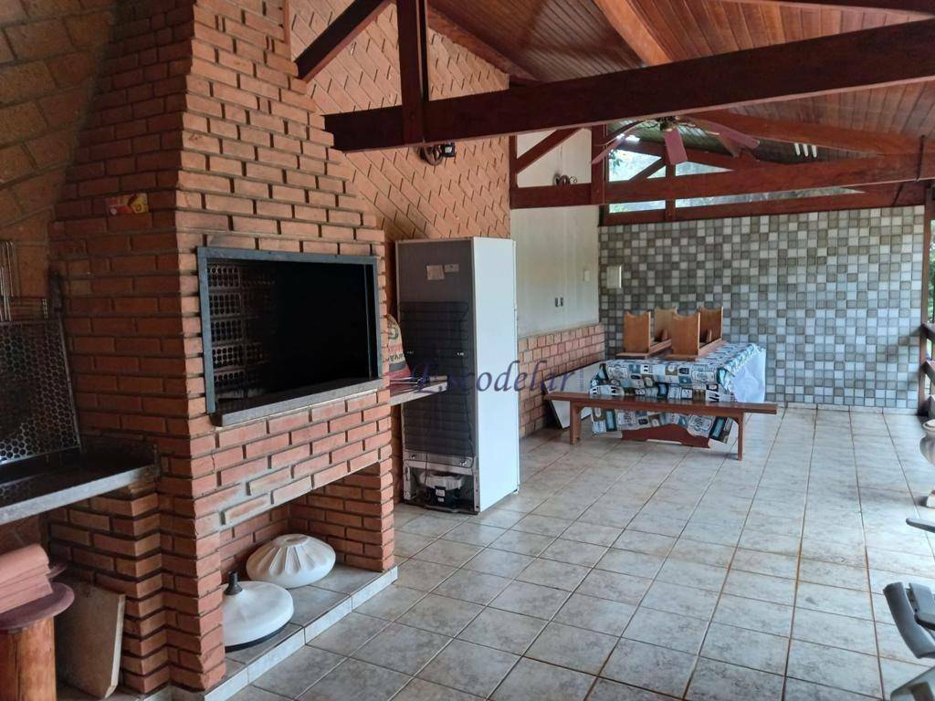 Chácara à venda com 4 quartos, 350m² - Foto 28