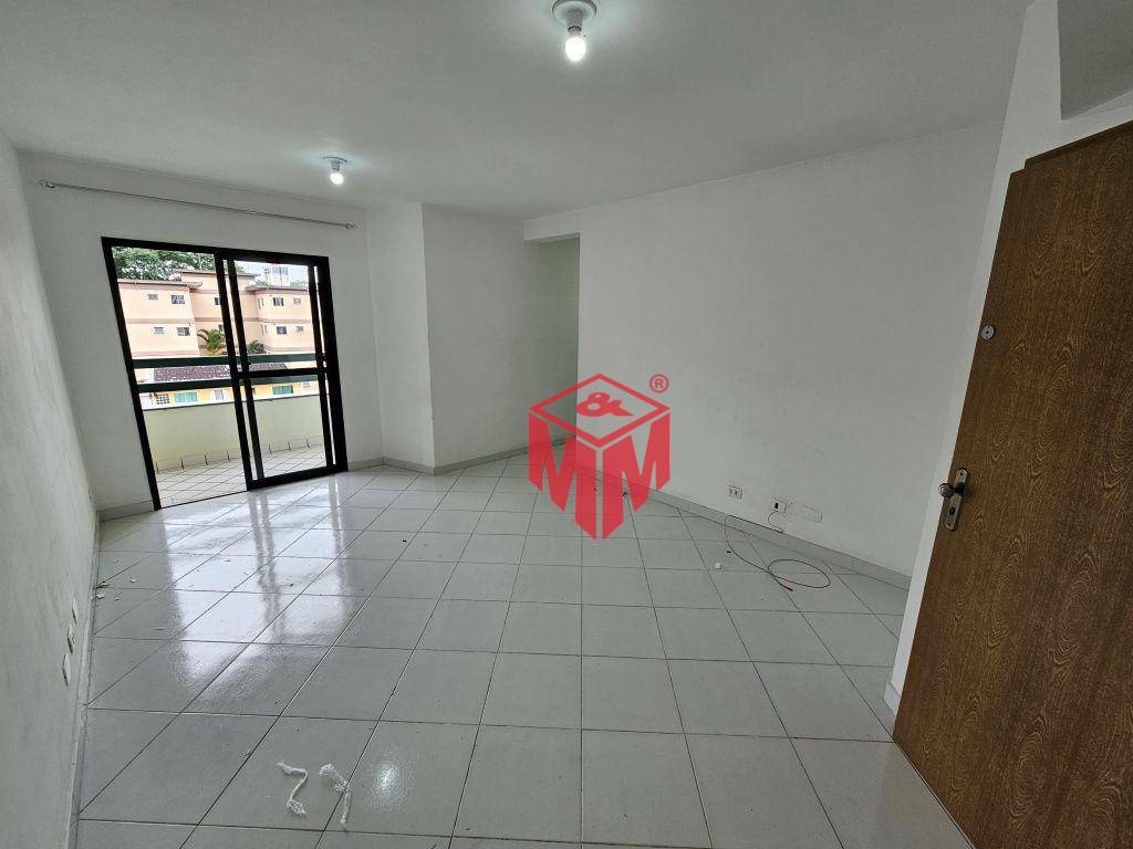 Apartamento para alugar com 3 quartos, 75m² - Foto 4