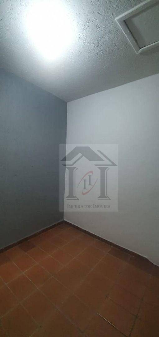 Casa para alugar com 1 quarto, 50m² - Foto 11