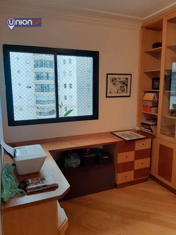 Apartamento à venda com 3 quartos, 156m² - Foto 17