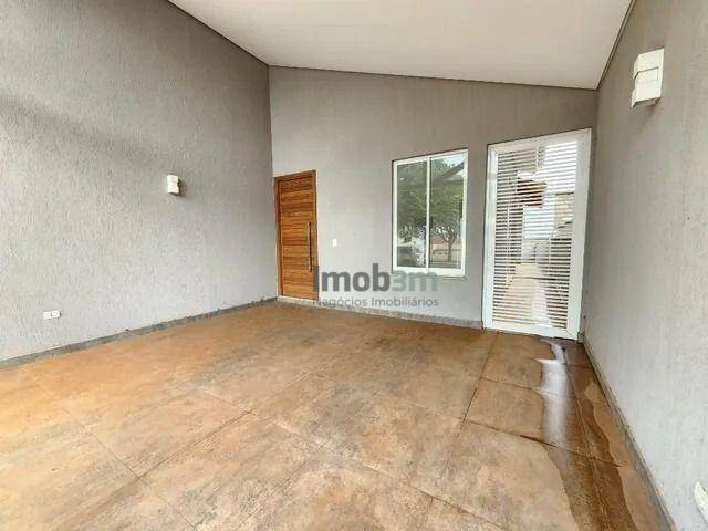 Casa de Condomínio à venda e aluguel com 3 quartos, 146m² - Foto 2