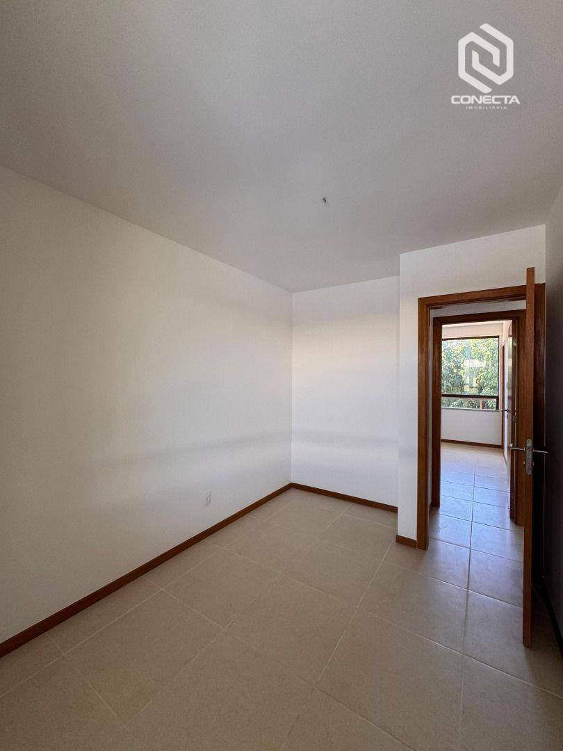 Casa à venda com 2 quartos, 65m² - Foto 11