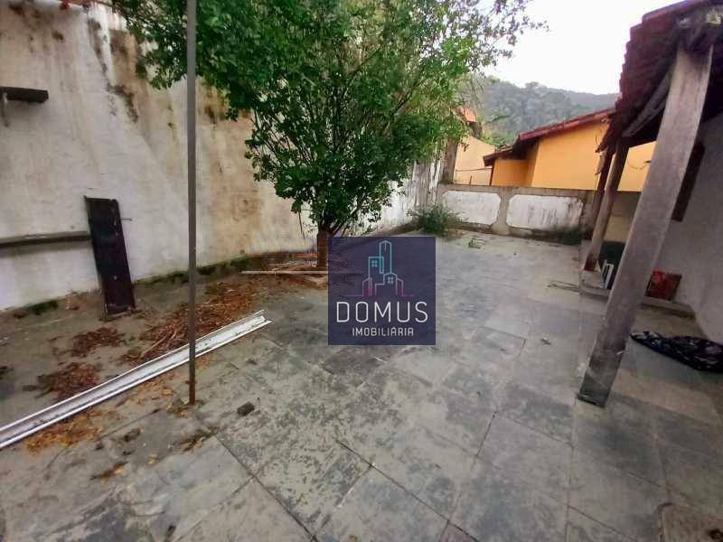 Casa à venda e aluguel com 4 quartos, 230m² - Foto 16