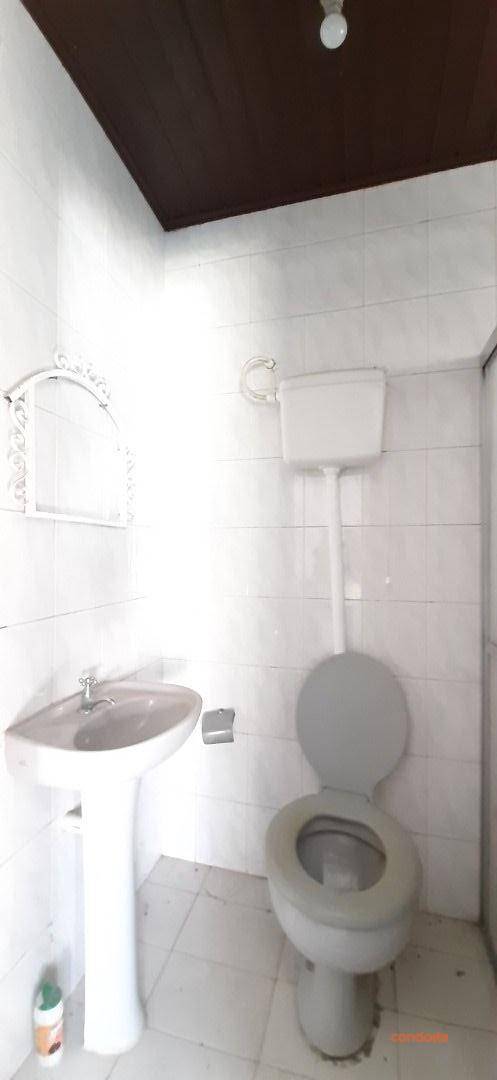 Casa para alugar com 4 quartos, 331m² - Foto 55