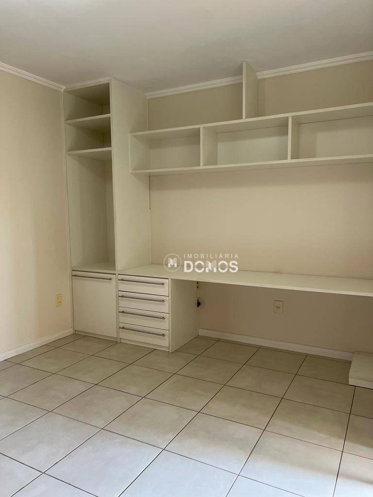 Apartamento para alugar com 4 quartos, 315m² - Foto 10