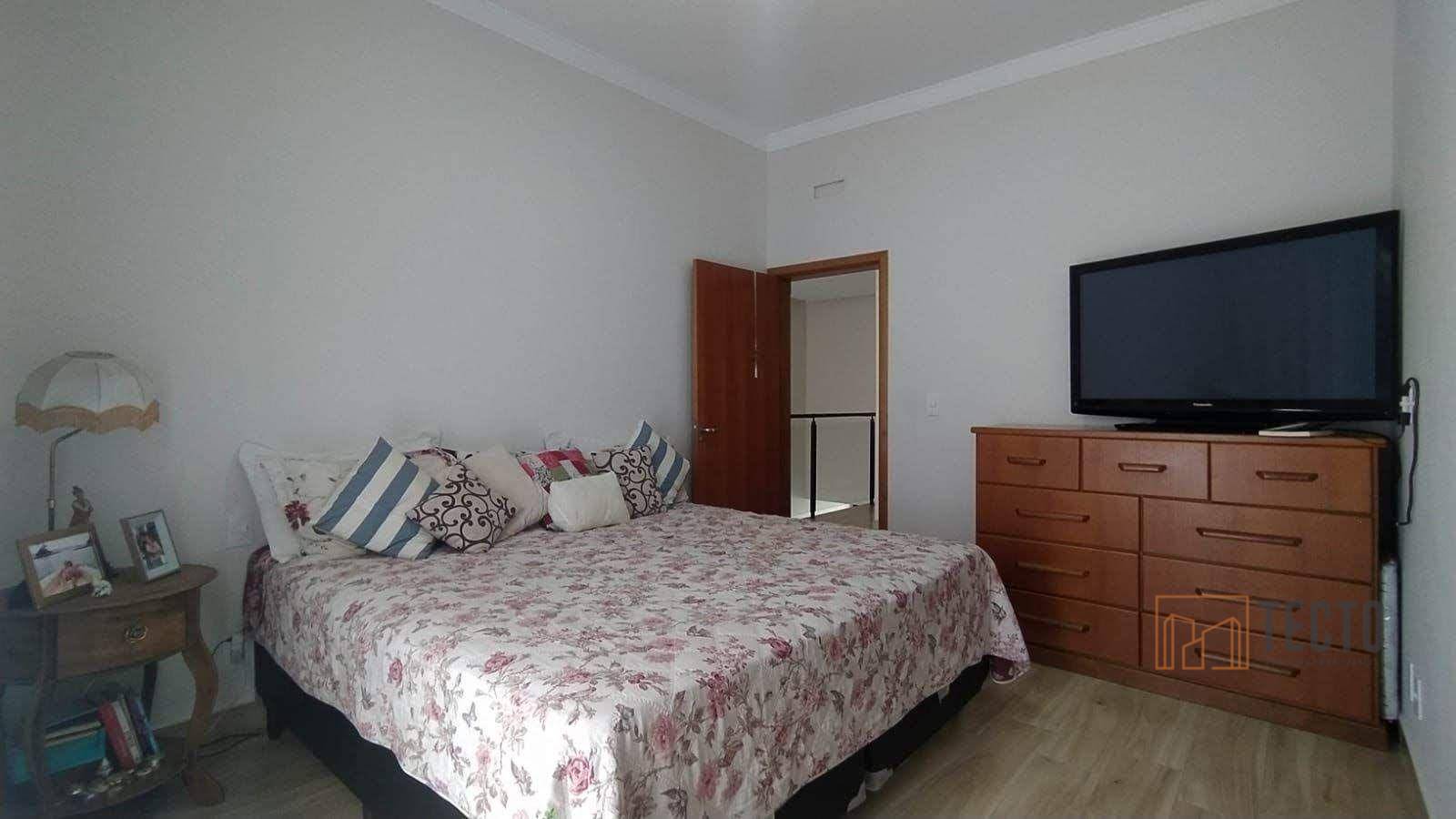 Casa de Condomínio à venda com 3 quartos, 200m² - Foto 17