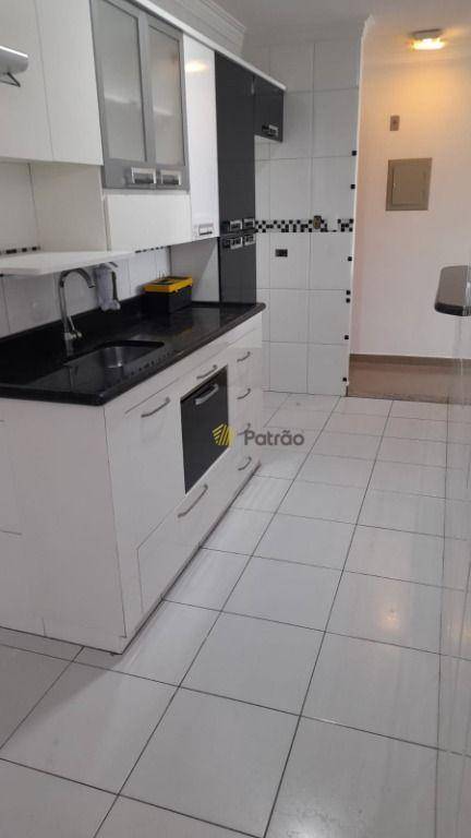 Apartamento para alugar com 2 quartos, 70m² - Foto 20