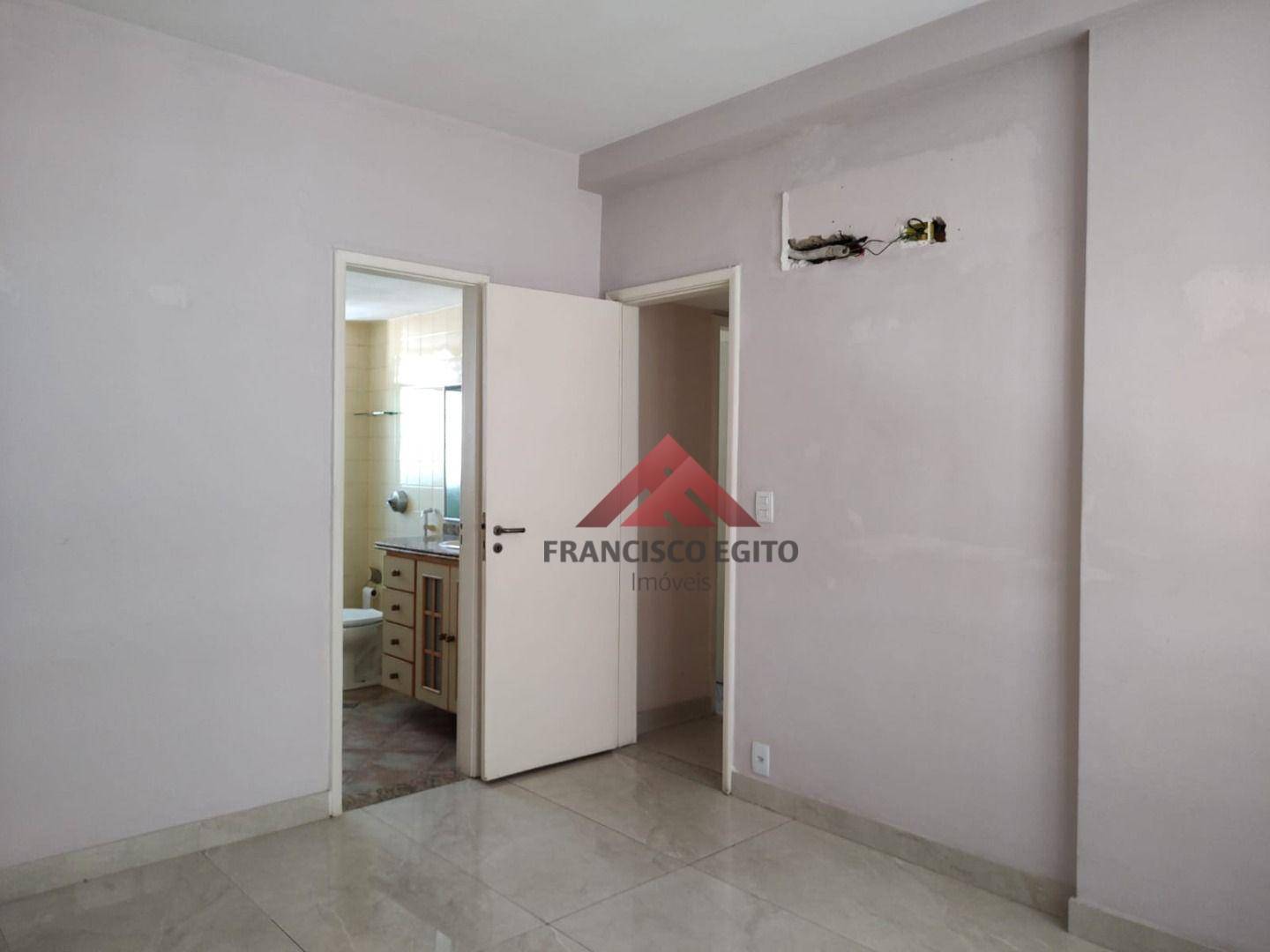 Apartamento à venda com 3 quartos, 130m² - Foto 6