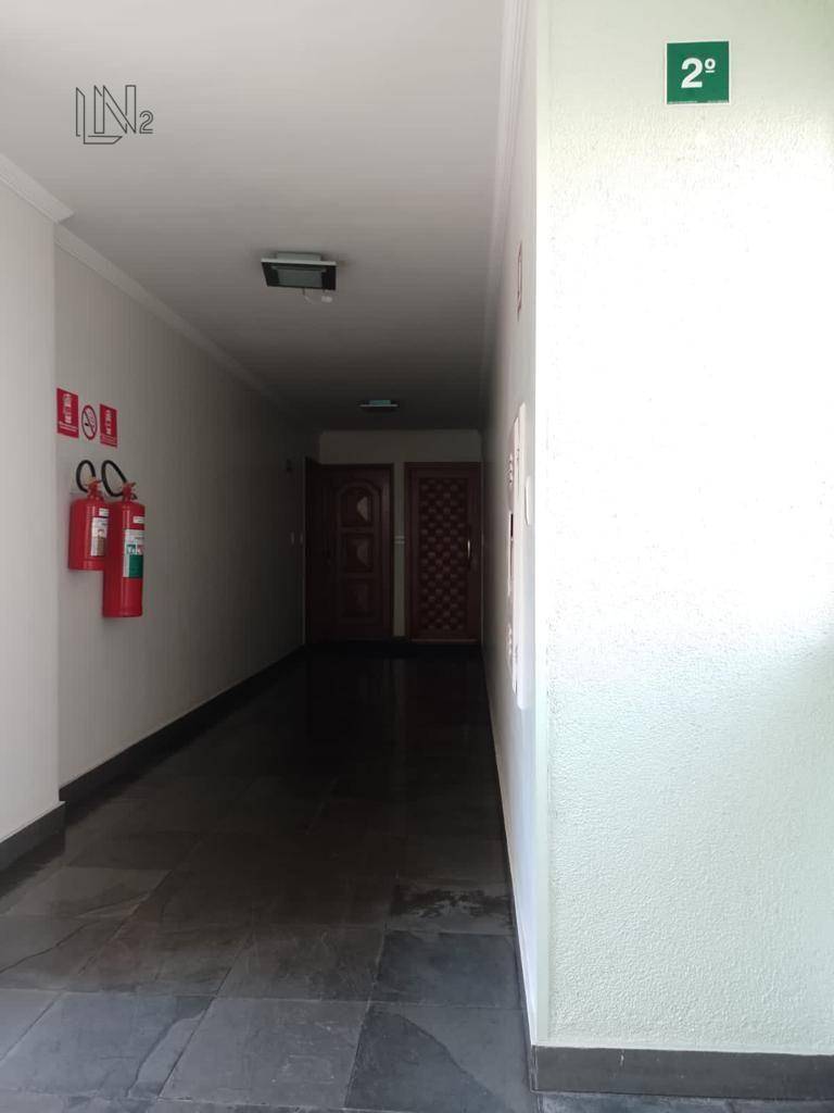 Apartamento à venda com 3 quartos, 80m² - Foto 18