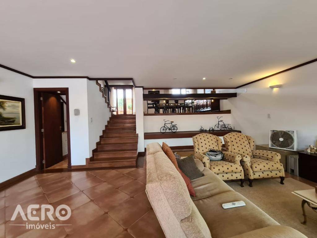 Casa à venda com 3 quartos, 279m² - Foto 25