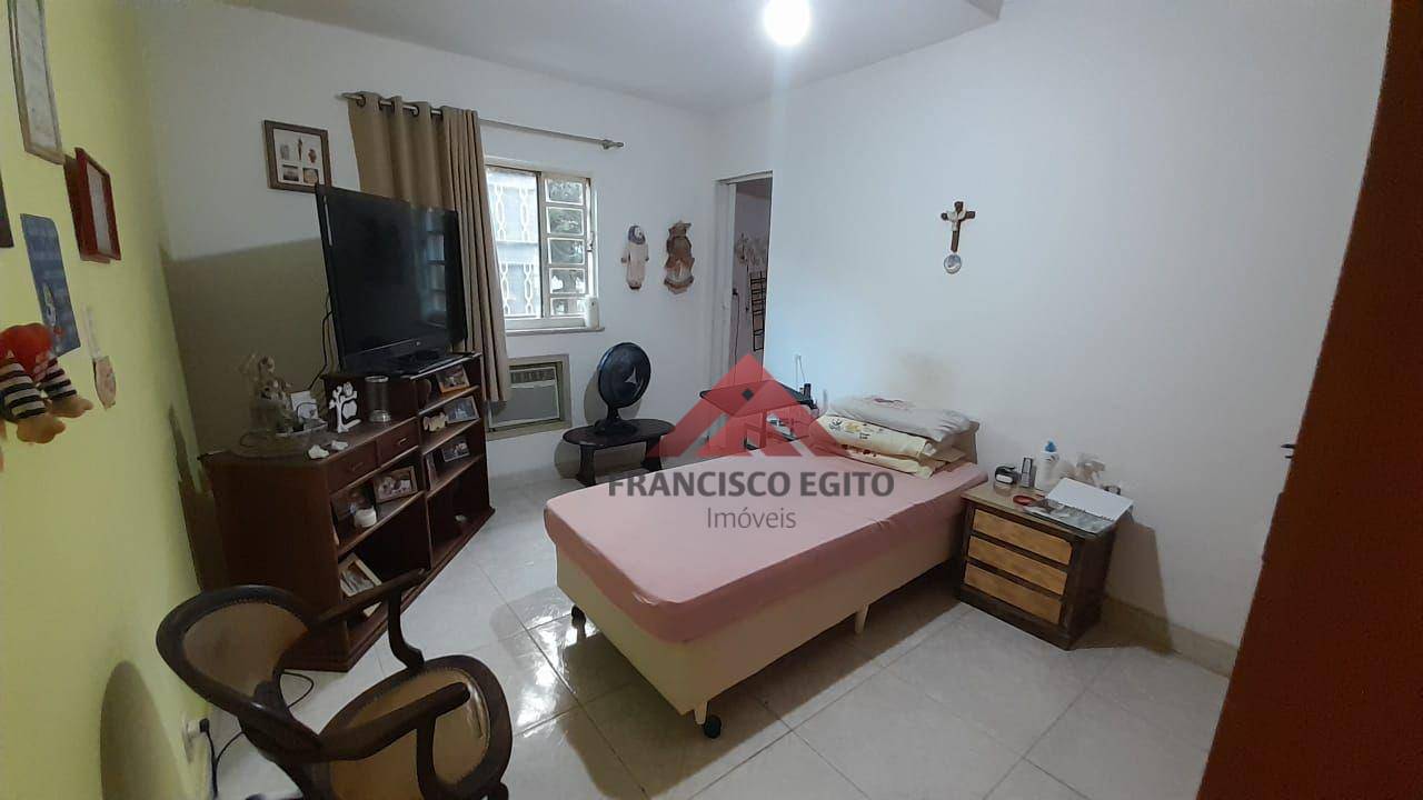 Casa à venda com 4 quartos, 80m² - Foto 16