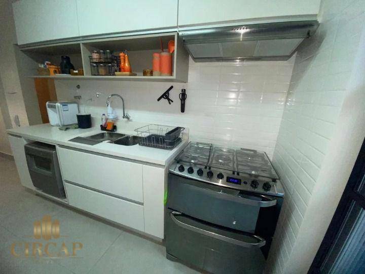 Apartamento à venda com 3 quartos, 170m² - Foto 5