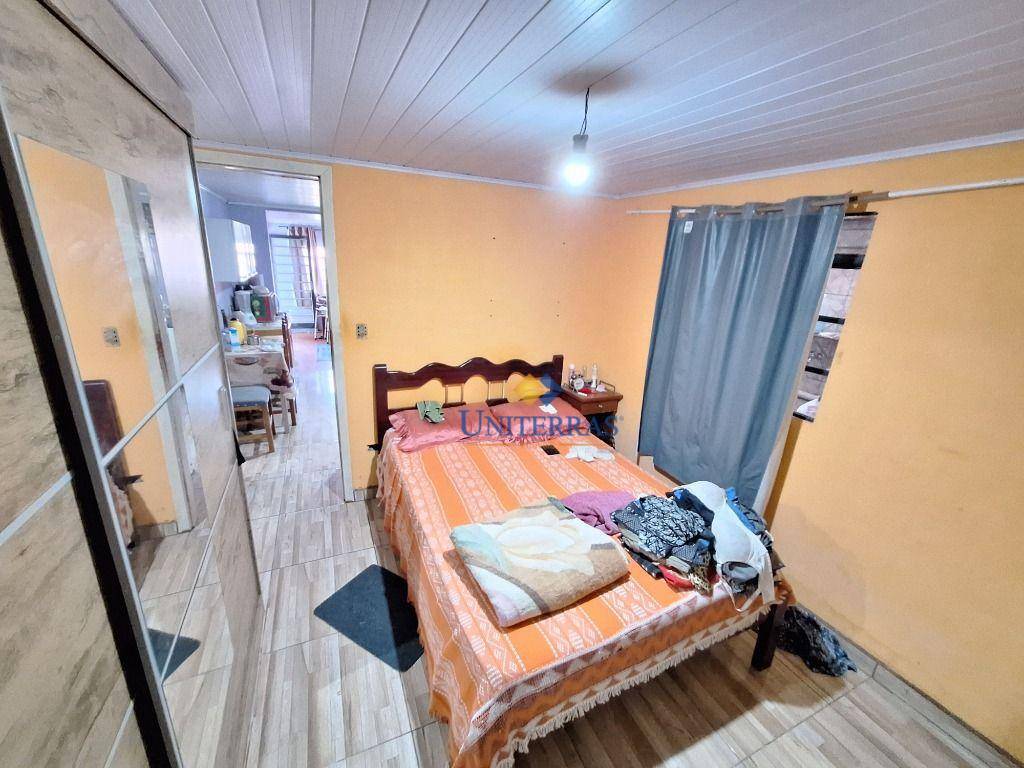 Casa à venda com 3 quartos, 70m² - Foto 13