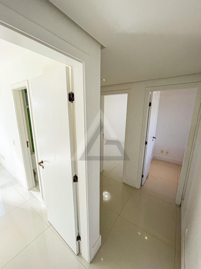 Apartamento à venda com 4 quartos, 168m² - Foto 17