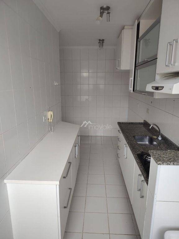 Apartamento à venda com 3 quartos, 86m² - Foto 4