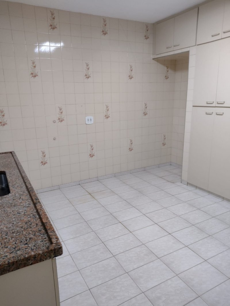 Sobrado à venda com 2 quartos, 70m² - Foto 6