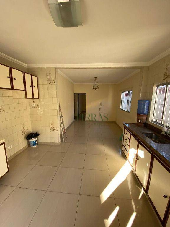 Casa de Condomínio à venda com 3 quartos, 195m² - Foto 10