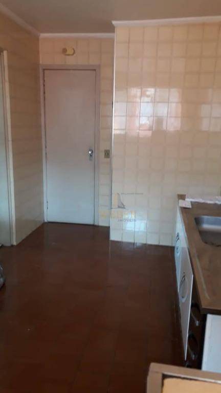 Apartamento à venda com 3 quartos, 60m² - Foto 19