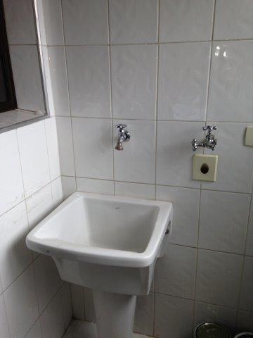 Apartamento à venda com 3 quartos, 75m² - Foto 11