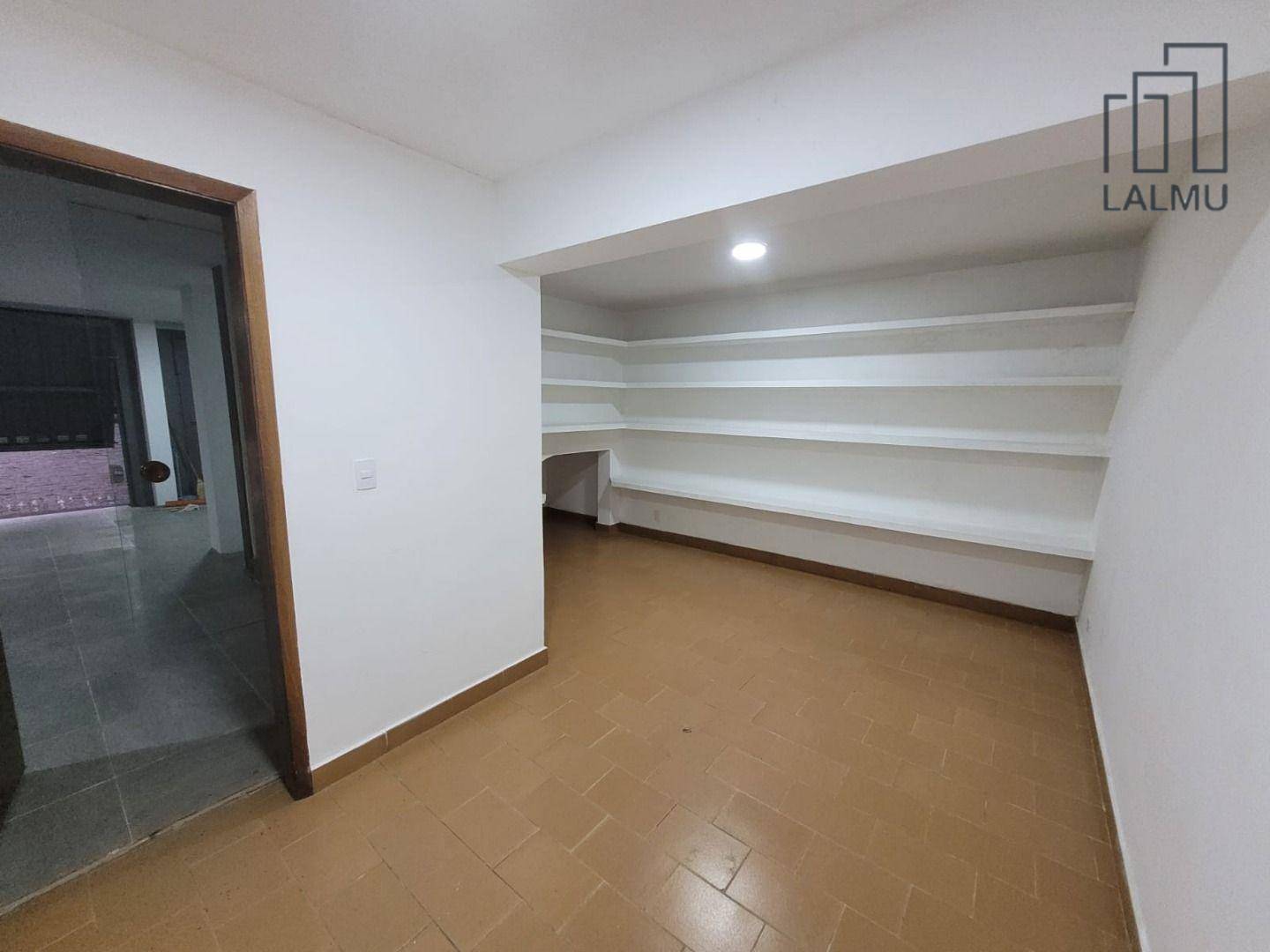 Sobrado para alugar com 4 quartos, 330m² - Foto 14