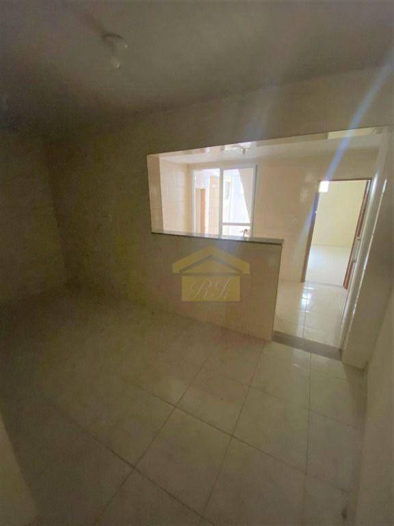 Sobrado à venda com 4 quartos, 80m² - Foto 4