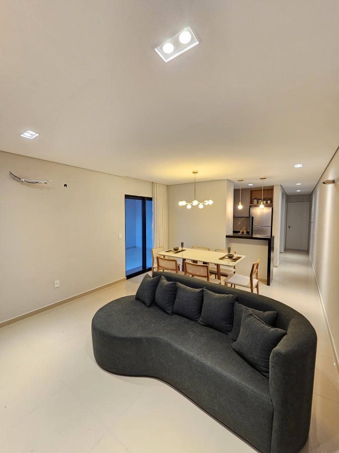 Casa à venda com 4 quartos, 136m² - Foto 1